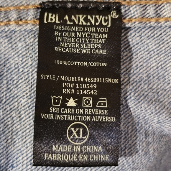 BlankNYC Denim Jacket Womens XL Blue Raw Hem Biker Distressed Urban Like New - Picture 4 of 4